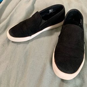 EVERYTHING MUST GO SALE: Black Steve Madden Skate Shoe / Sneaker Size 8